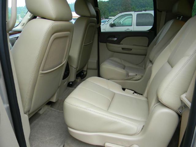 2010 GMC Yukon XL 2006 Mercury