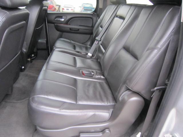 2010 GMC Yukon XL SLT