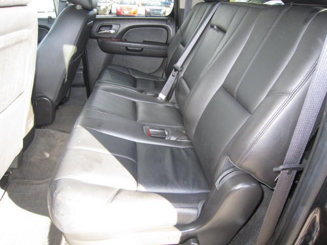 2010 GMC Yukon XL SLT