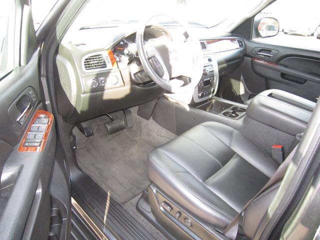 2010 GMC Yukon XL SLT