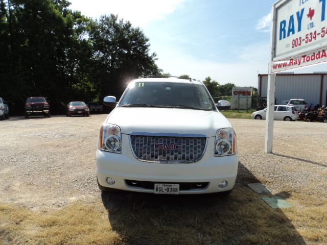 2011 GMC Yukon XL SLT