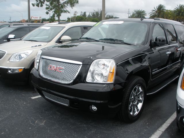 2011 GMC Yukon XL LT Z71 Offroad