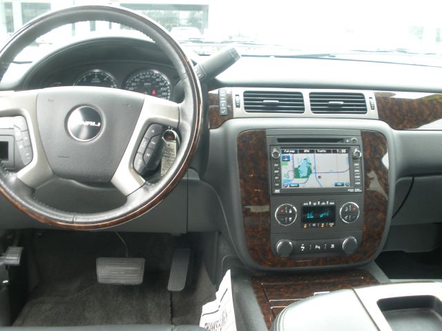 2011 GMC Yukon XL LT Z71 Offroad