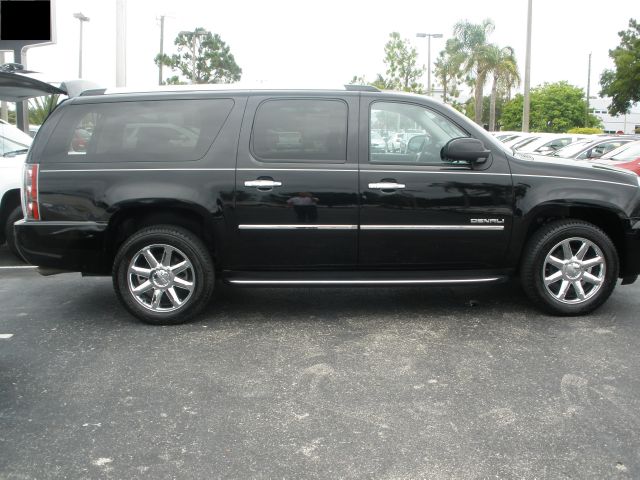 2011 GMC Yukon XL LT Z71 Offroad