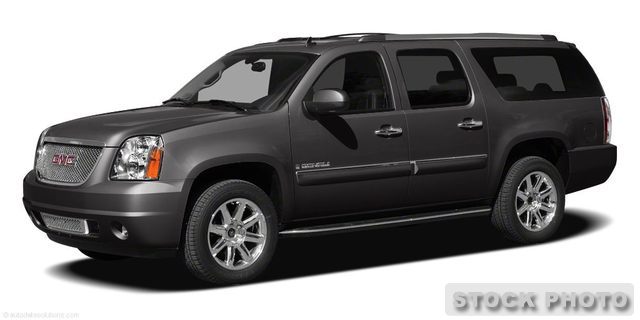 2011 GMC Yukon XL EX Sedan 4D