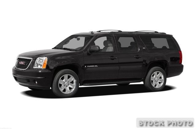 2011 GMC Yukon XL EX Sedan 4D