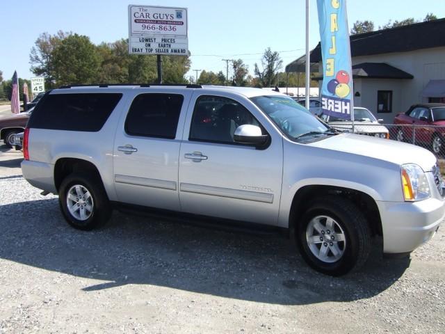 2011 GMC Yukon XL 4x4 Crew Cab LE