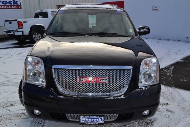 2011 GMC Yukon XL EX Sedan 4D