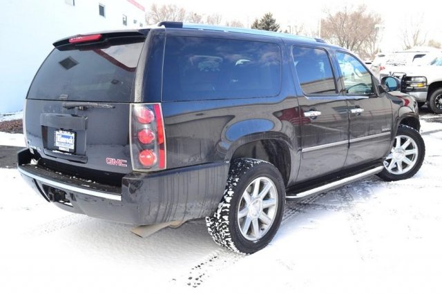 2011 GMC Yukon XL EX Sedan 4D