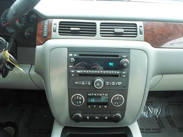 2011 GMC Yukon XL 2006 Mercury