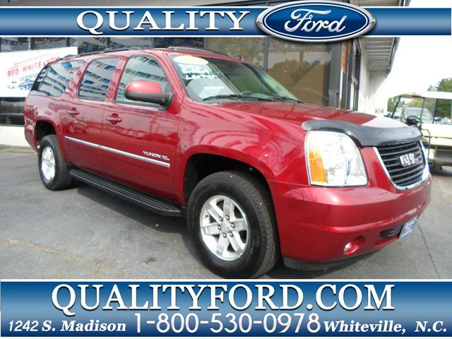 2011 GMC Yukon XL 2006 Mercury