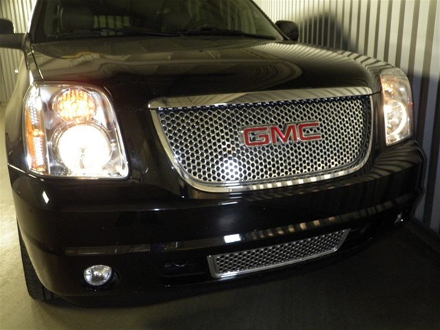 2011 GMC Yukon XL EX Sedan 4D