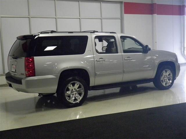 2013 GMC Yukon XL Touring / Signature Editi