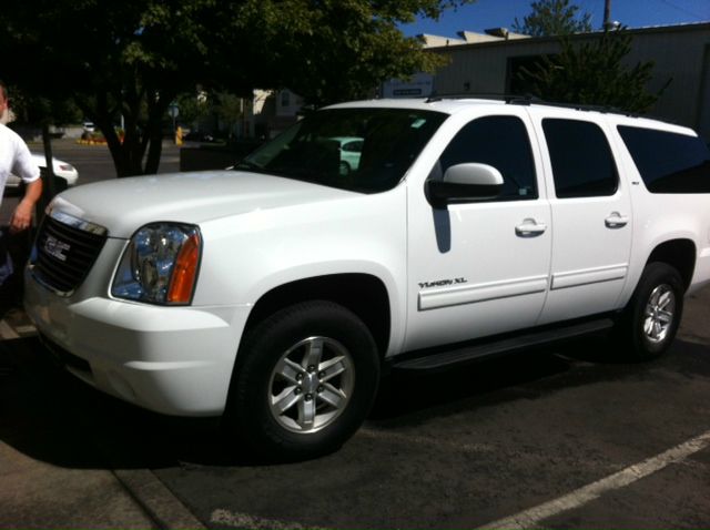 2013 GMC Yukon XL AUTO Sport