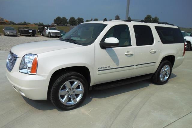 2014 GMC Yukon XL REG CAB BASE