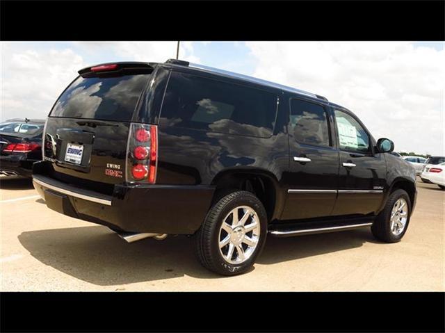 2014 GMC Yukon XL EX Sedan 4D