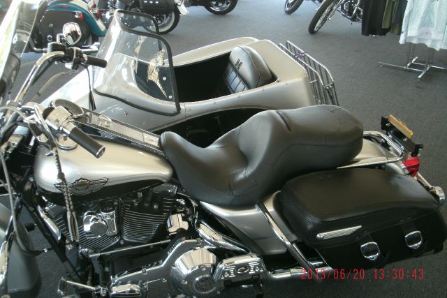 2003 Harley Davidson Road King Unknown