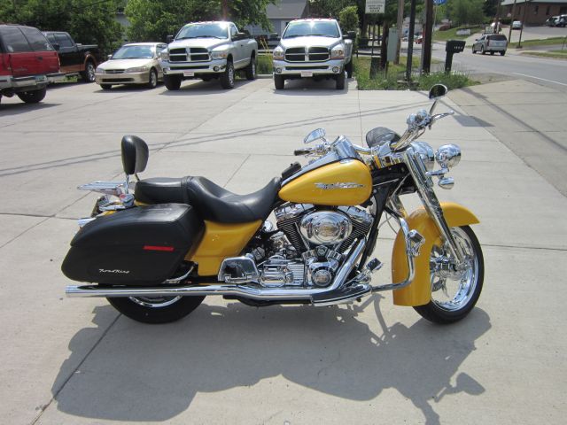 2006 Harley Davidson Road King 320 W/ Sunroof