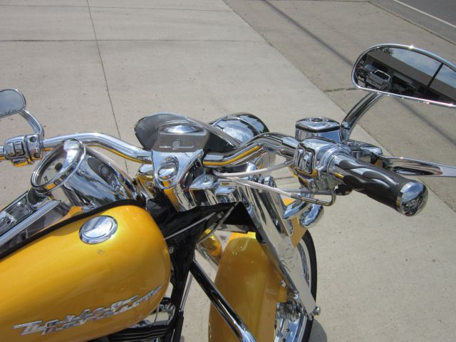 2006 Harley Davidson Road King 320 W/ Sunroof