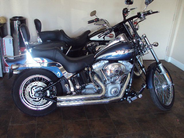 2003 Harley Davidson soft tail STX Supercab 5.5-ft BOX 2WD