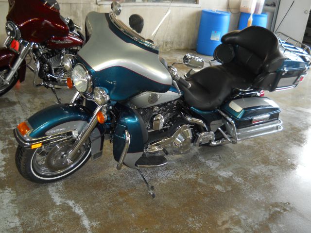 2004 Harley Davidson ULTRA CLASSIC 5D SV FWD