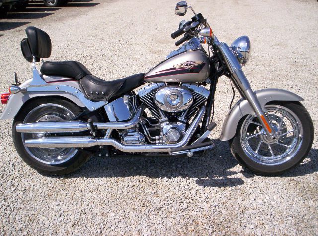 2007 Harley Davidson Fatboy   softail W/power Tailgate W/tech