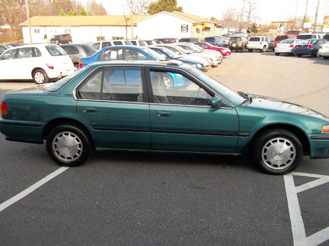 1992 Honda Accord ZQ8 LS