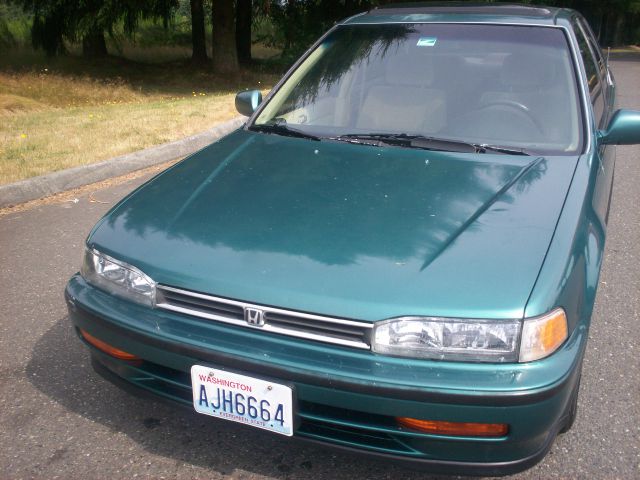 1992 Honda Accord ZQ8 LS