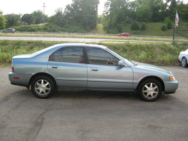 1994 Honda Accord ZQ8 LS