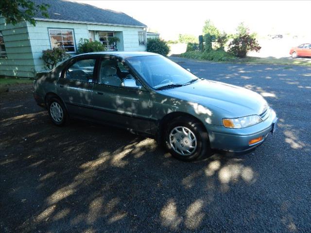 1994 Honda Accord 4dr Sdn Man S