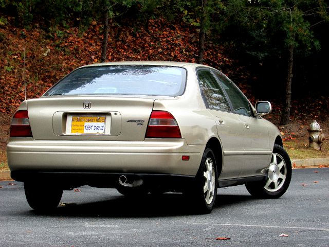 1995 Honda Accord ZQ8 LS