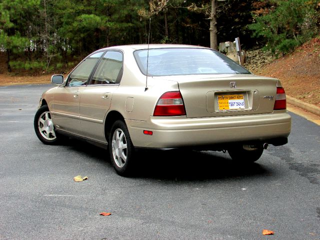 1995 Honda Accord ZQ8 LS