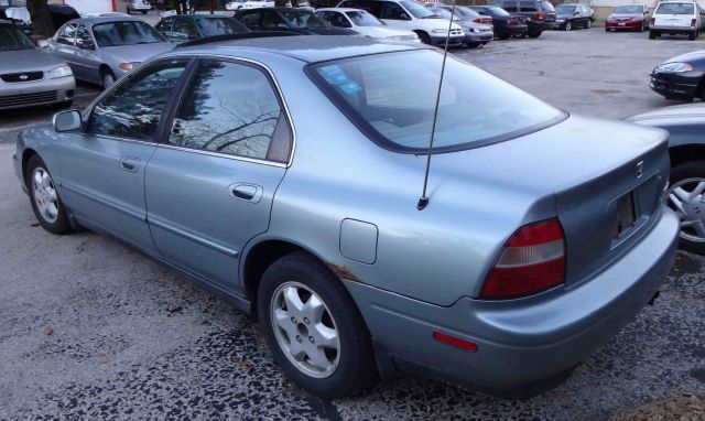 1995 Honda Accord 2dr Supercab 126 WB Sport