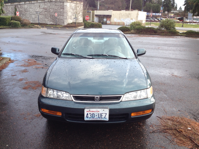 1996 Honda Accord ZQ8 LS