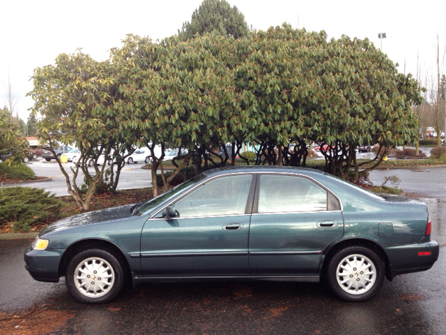 1996 Honda Accord ZQ8 LS