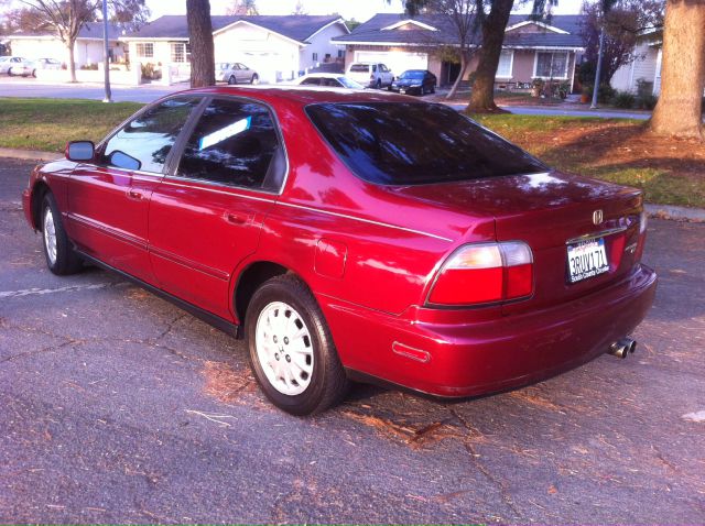 1996 Honda Accord ZQ8 LS