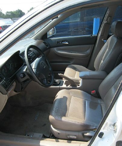 1996 Honda Accord ZQ8 LS