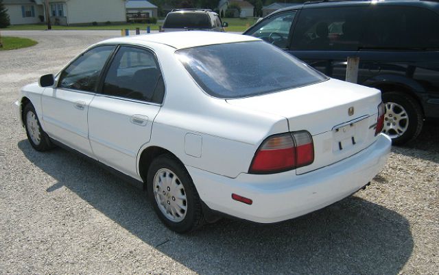 1996 Honda Accord ZQ8 LS