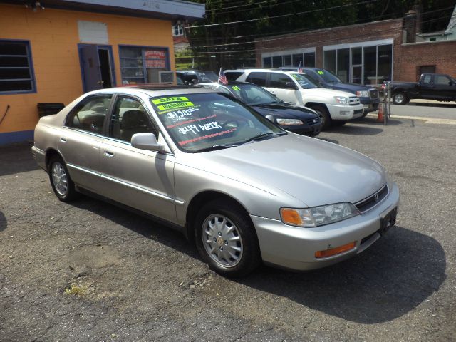 1996 Honda Accord ZQ8 LS