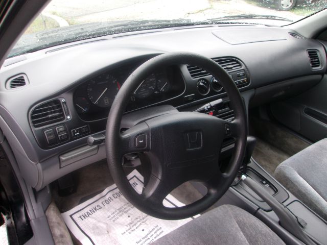 1996 Honda Accord ZQ8 LS