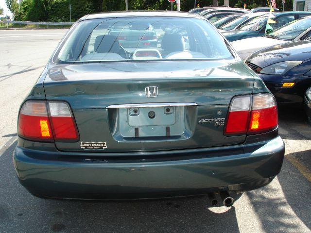 1996 Honda Accord ZQ8 LS