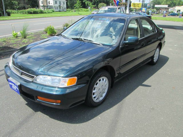 1997 Honda Accord ZQ8 LS