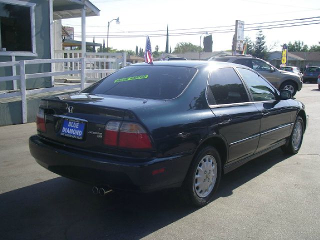 1997 Honda Accord ZQ8 LS