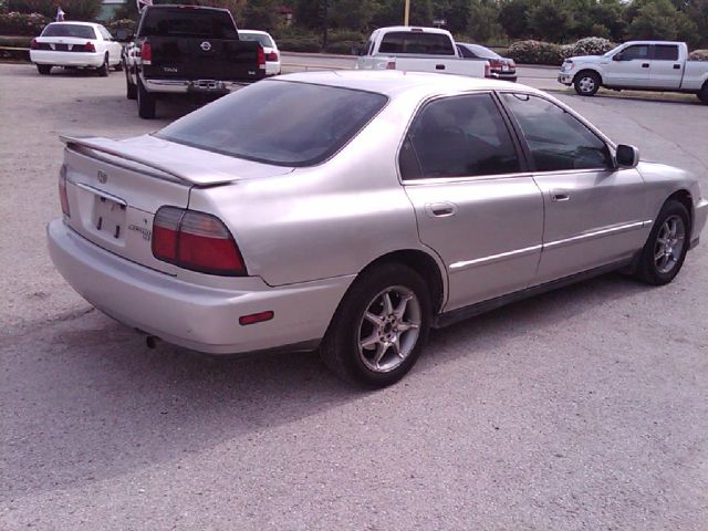 1997 Honda Accord ZQ8 LS