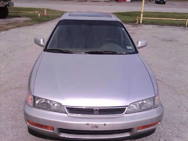 1997 Honda Accord ZQ8 LS