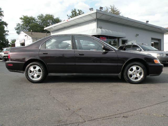 1997 Honda Accord Elite,nav,moon,dvd,chrome Wheels