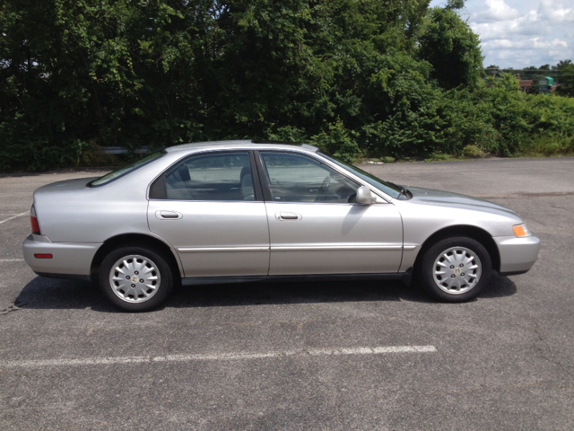 1997 Honda Accord ZQ8 LS