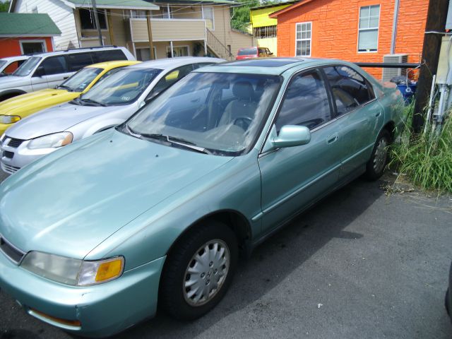 1997 Honda Accord ZQ8 LS