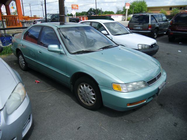 1997 Honda Accord ZQ8 LS