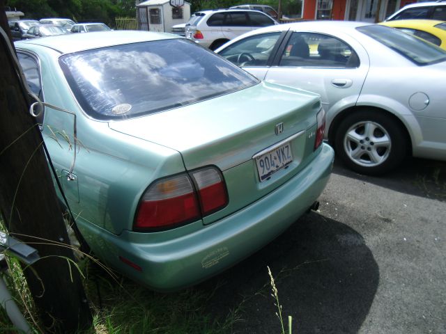 1997 Honda Accord ZQ8 LS